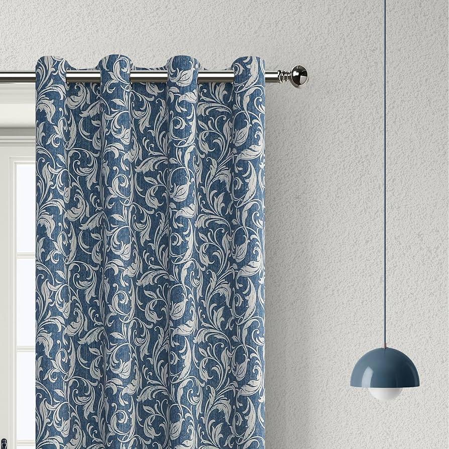 Hang dreamy blue curtains ⁣for ‌enhanced serenity in your blue living room