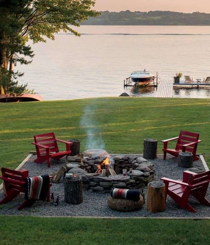 Create a cozy fire pit for warm backyard ​gatherings