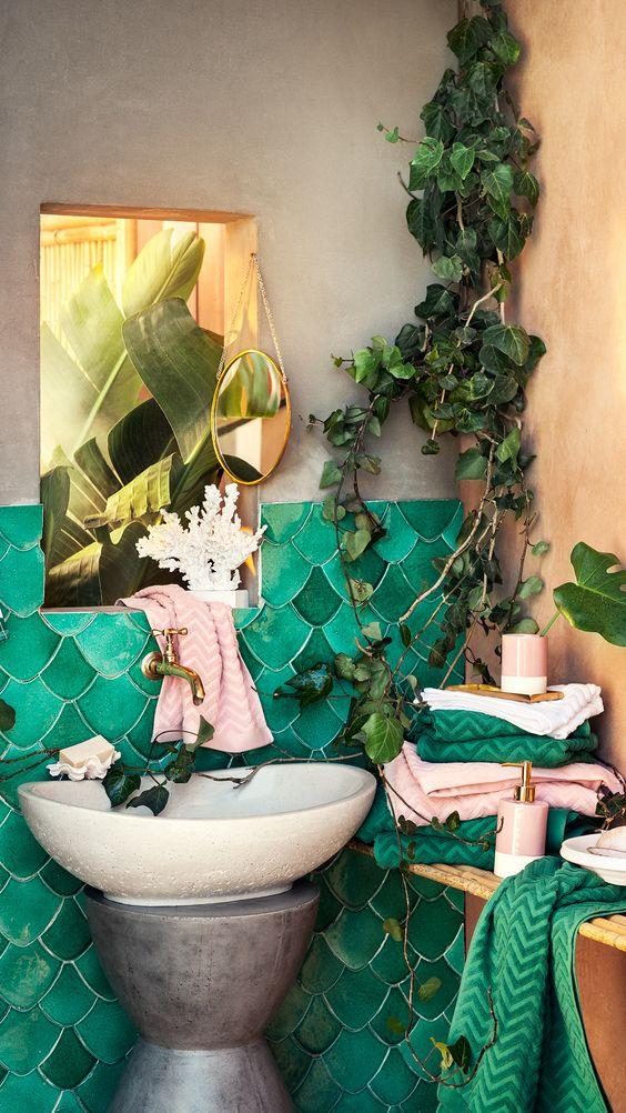 Create a spa-like ambiance with soft colors in your boho bathroom