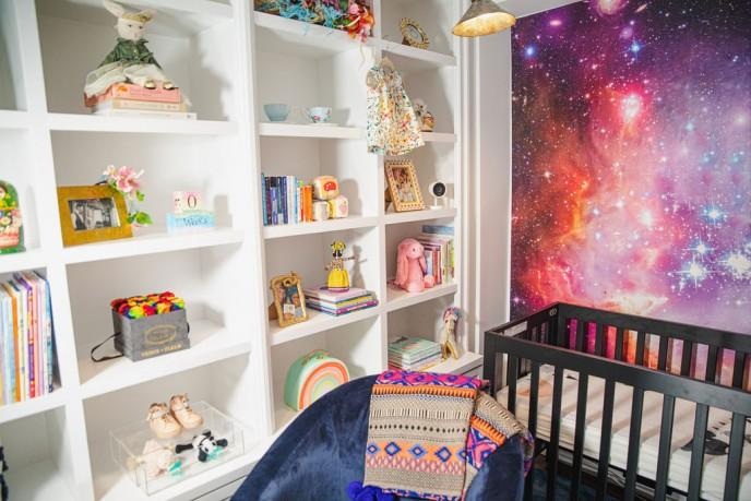 Space Odyssey:⁢ Inspire dreams among stars with a galactic nursery‌ vibe