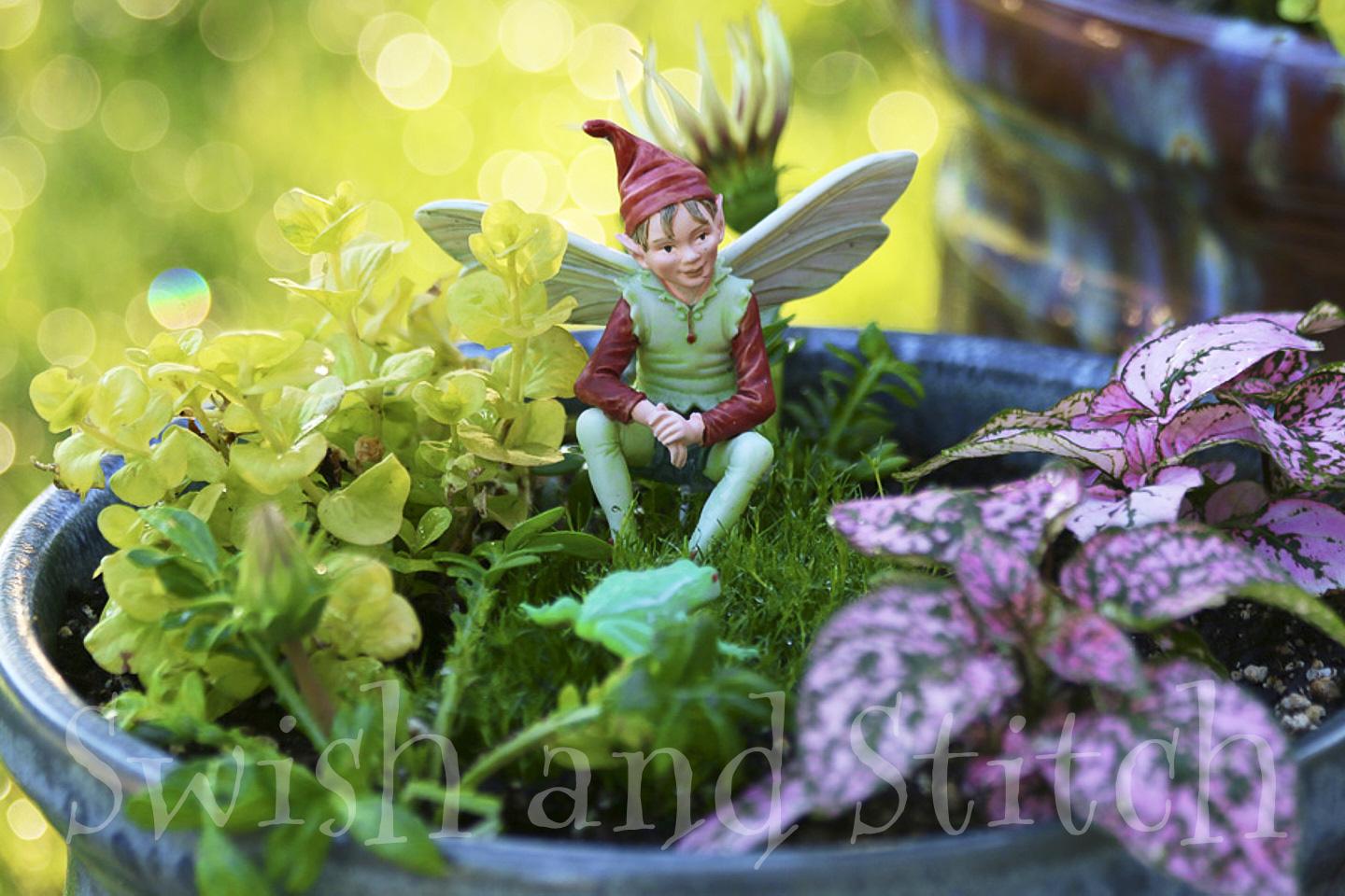 Enchanted Garden Nursery: Surround your baby with flowers and magical creatures