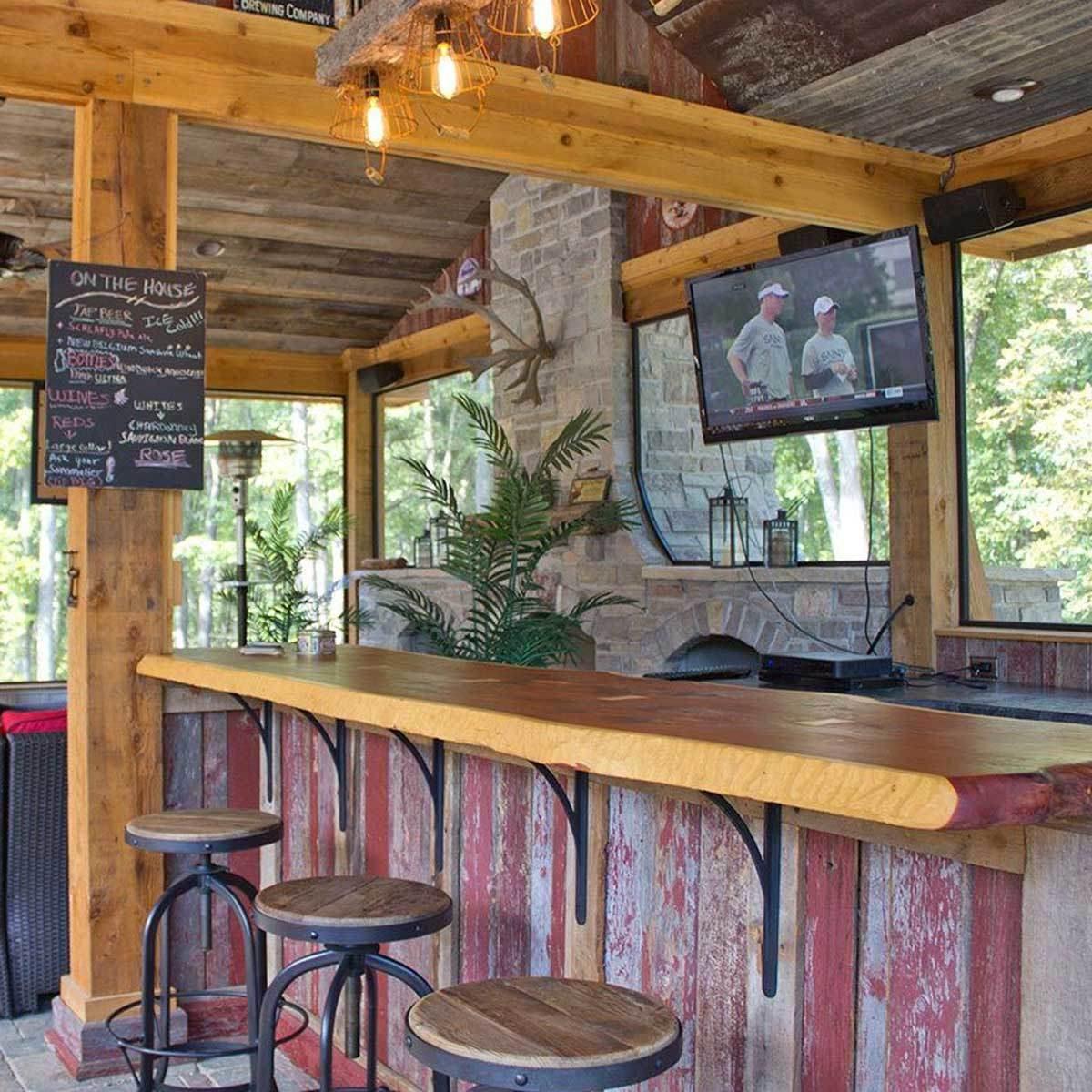 Set up a DIY outdoor bar on your Screened Porch