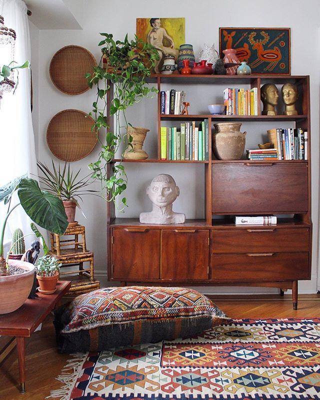 Embrace vintage finds ⁤to tell a story in your ‍charming Boho ‌Living Room