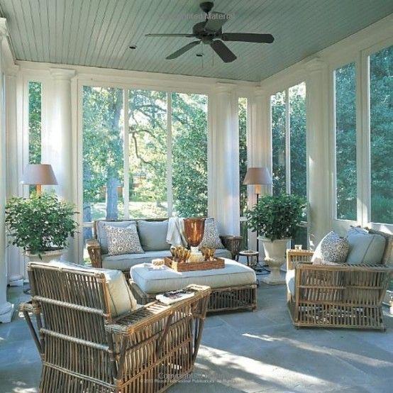 Use comfortable furniture to encourage ⁢lounging on your Screened Porch