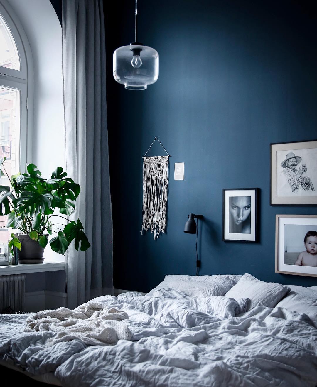 Choose a calming color palette for your​ minimalist bedroom