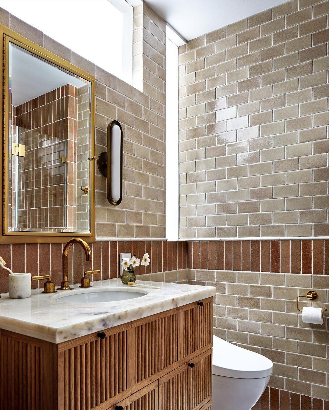 Incorporate mismatched tiles for a vibrant,⁢ textured look ⁤in your eclectic bathroom ‍oasis