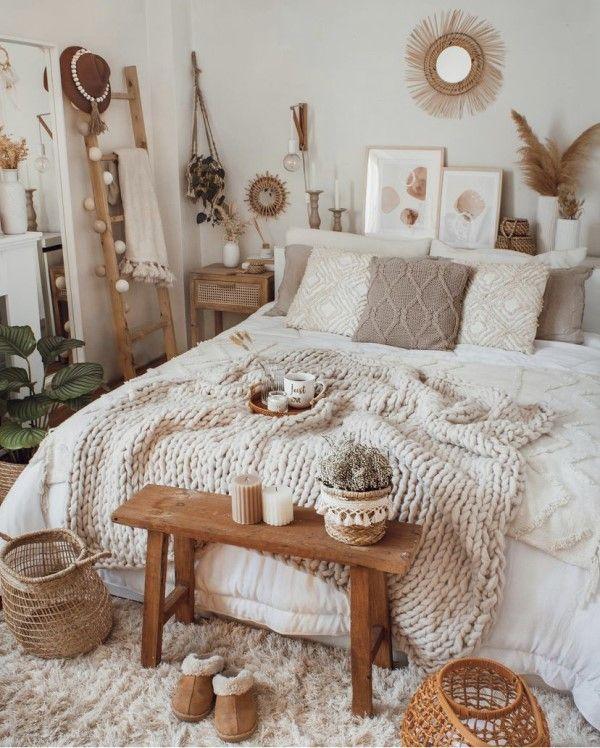 Bohemian accents bring whimsy and coziness, creating⁢ a warm feel in this dreamy bedroom trend