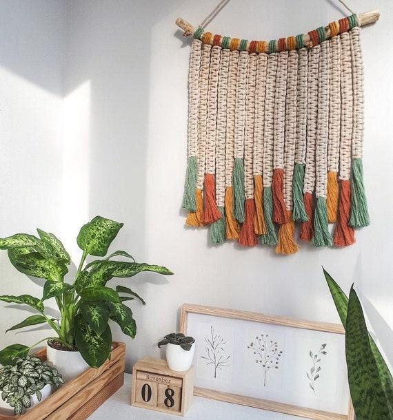 Artistic ‌wall hangings to ‍personalize ⁣your ​Boho Backyard