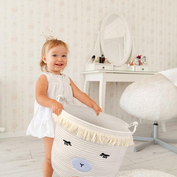 Use‌ decorative baskets for stylish storage solutions in small nursery