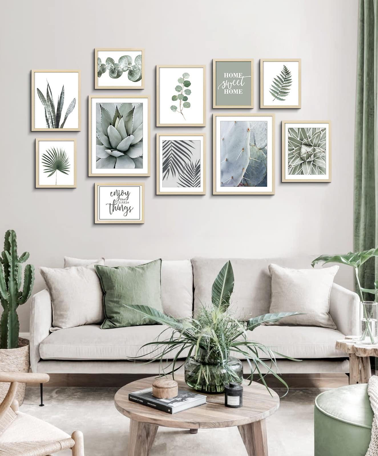 Curate a gallery wall featuring nature-inspired artworks ​for your earthy living ‍room