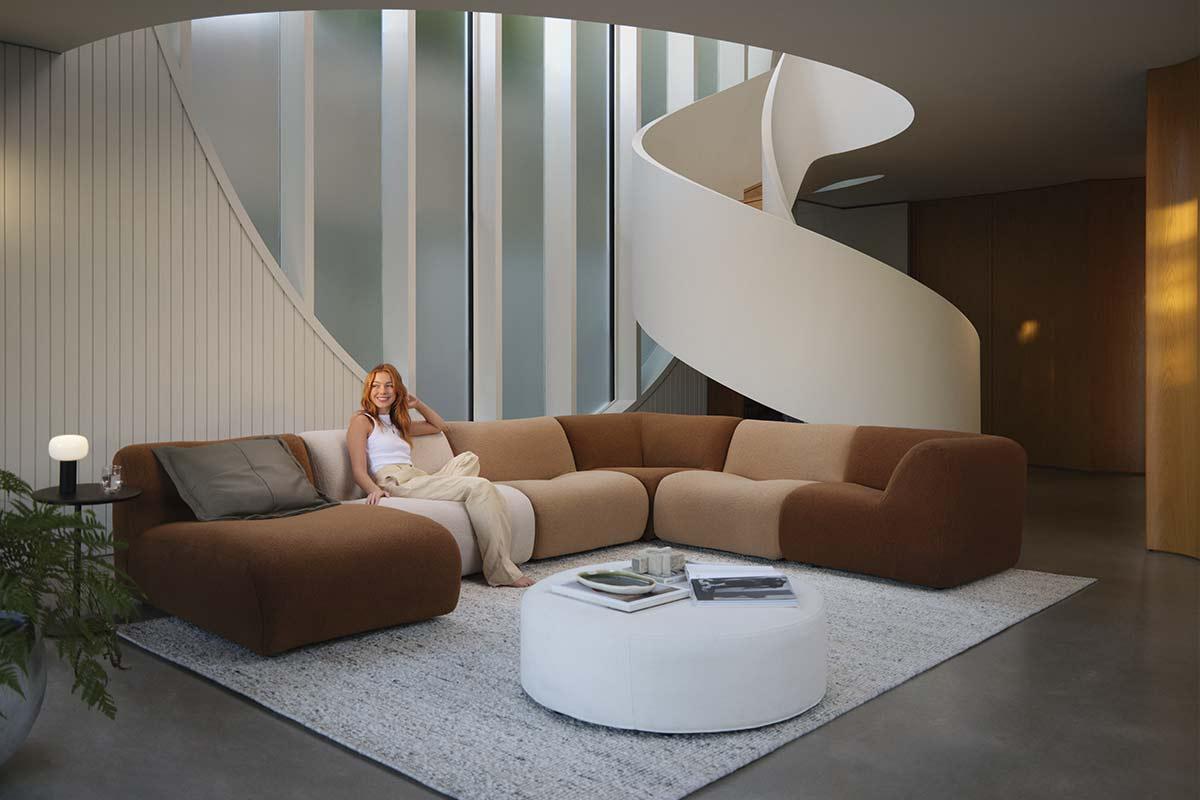 Curved furniture shapes⁤ add softness to interior design styles