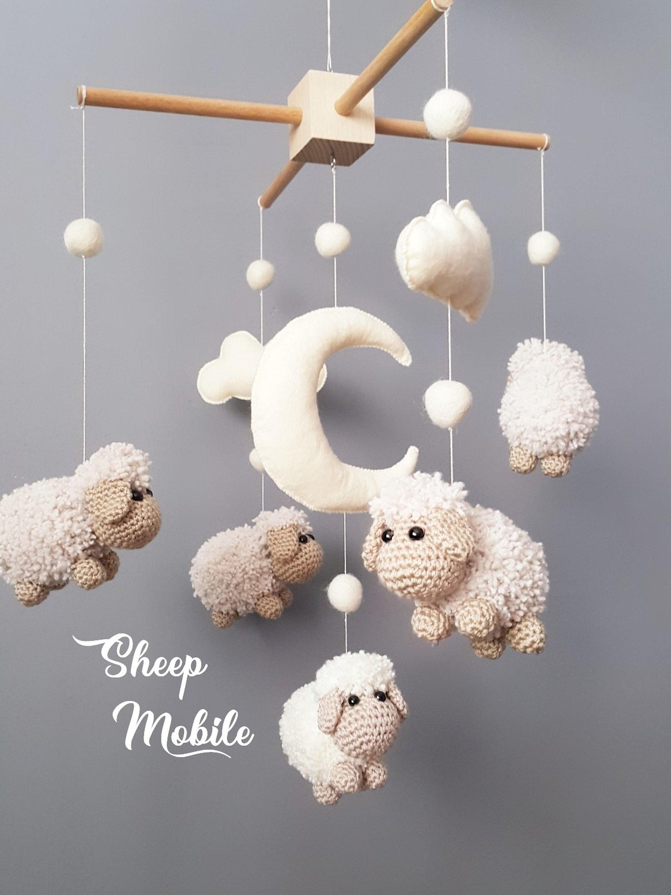 Personalize with a handmade mobile to charm your ⁢small⁢ nursery