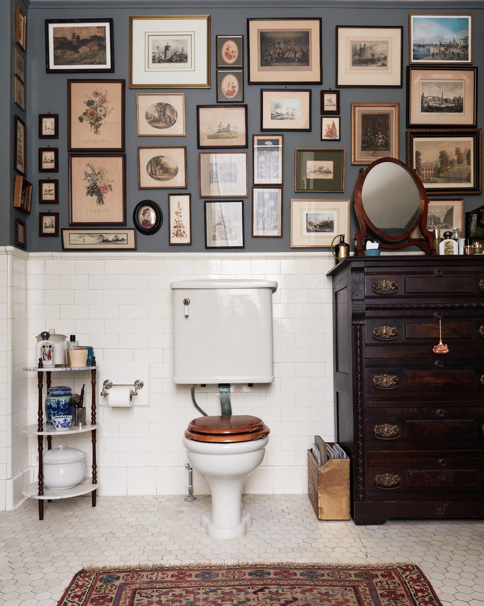 Use retro appliances for a quirky ​spin ⁤in your eclectic bathroom