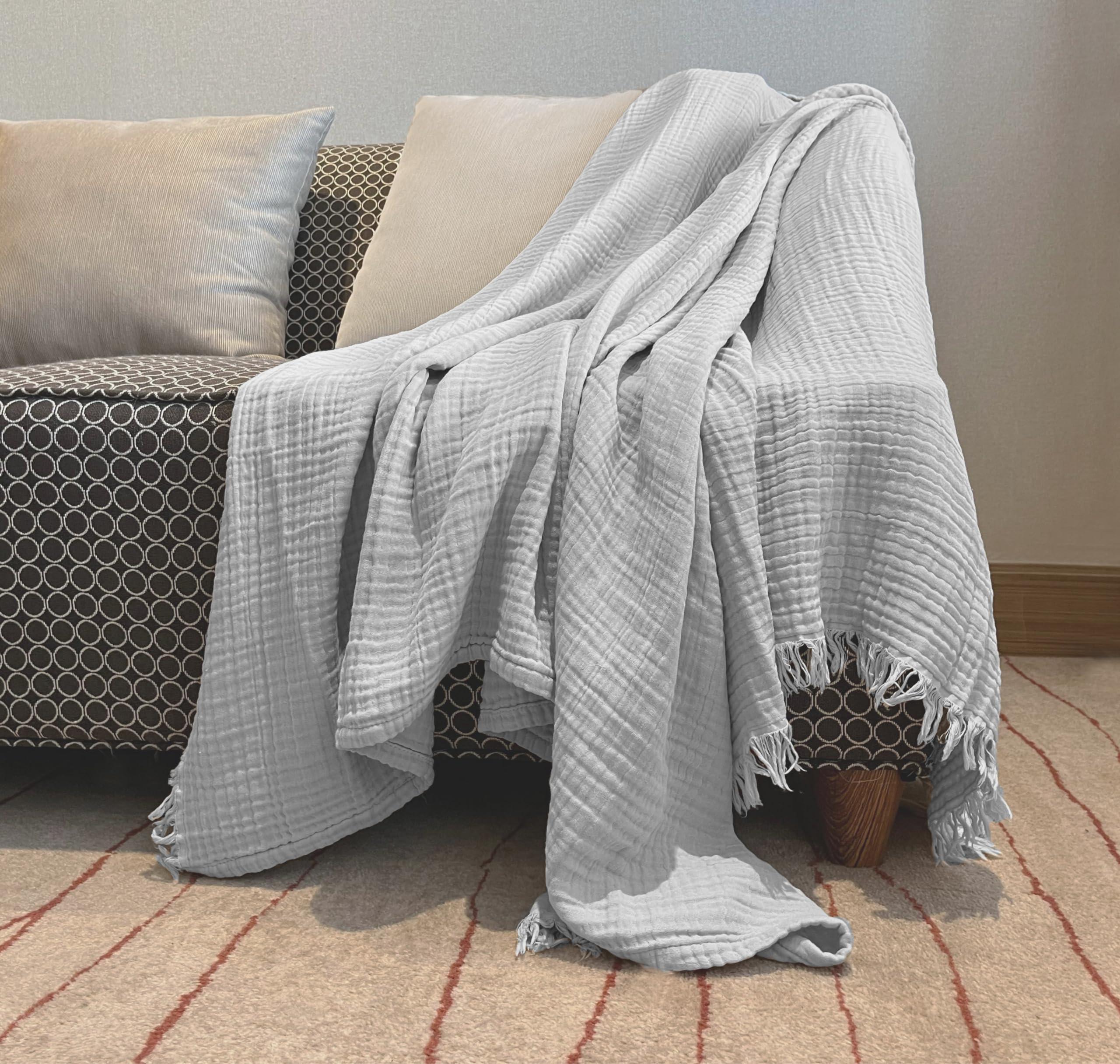 Opt‌ for organic ‌cotton throws⁤ for ⁢comfort in‌ your⁣ earthy living room