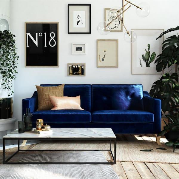 Mix⁣ textures like velvet and linen for visual interest in blue⁢ living room