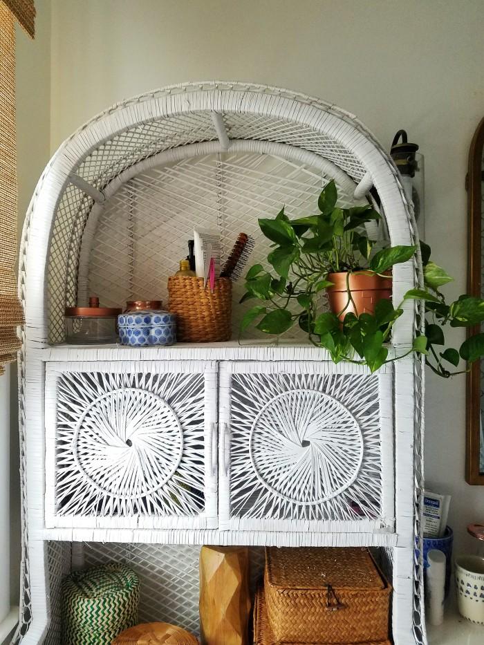 Artistic storage jars for a chic touch in your boho bathroom