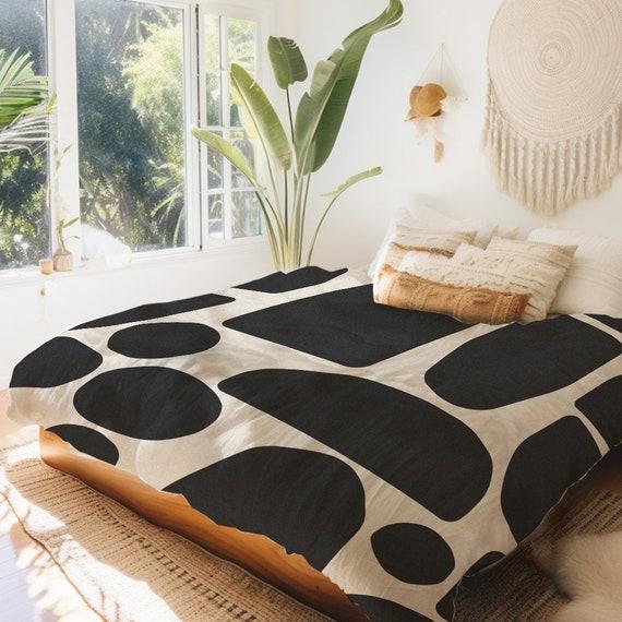 Opt for ⁤simple, elegant bedding patterns in your Minimalist ‍Bedroom