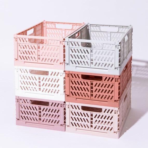 Use pastel storage baskets to organize ​your⁤ essentials with flair