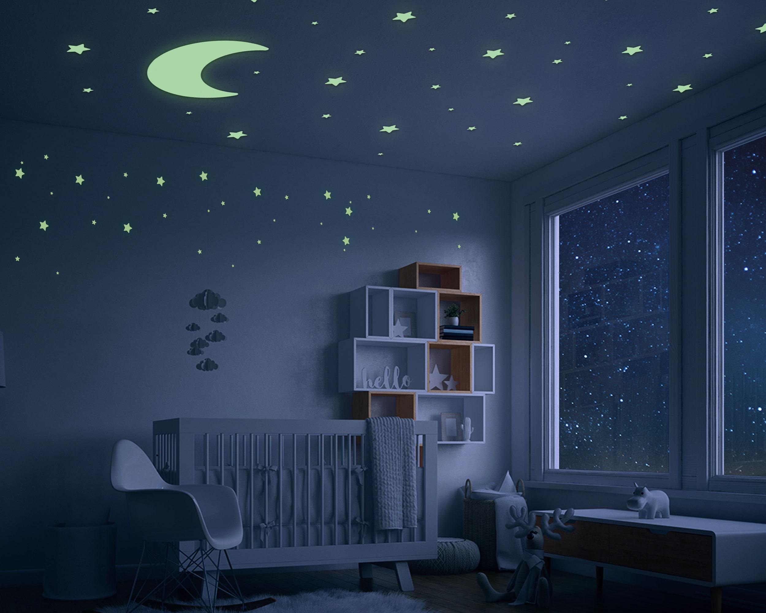 Starry Night: Create a dreamy ⁤ceiling with glowing ⁣stars and⁢ moon