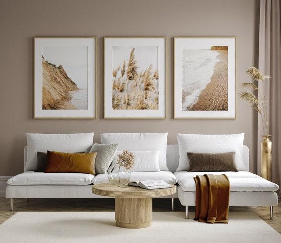 Explore neutral ⁤wall art to⁣ maintain ⁤balance in ‍your Earthy Living ​Room design