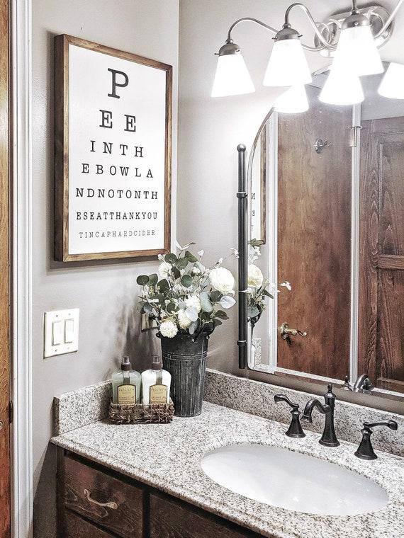 Personalize your space with⁣ meaningful⁣ decor in your farmhouse ​bathroom