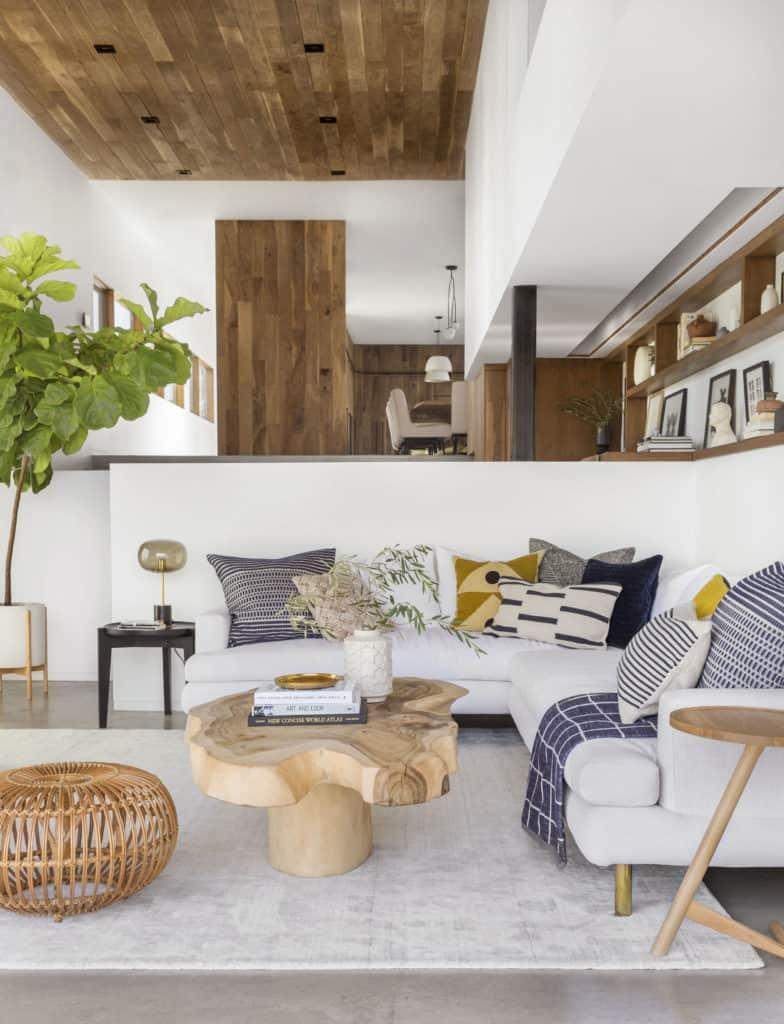 Choose organic shapes​ for ​furniture to enhance the Earthy Living Room ambience