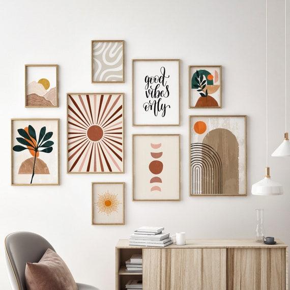 Introduce a gallery ​wall featuring art pieces that ‍inspire you in your Boho Living Room