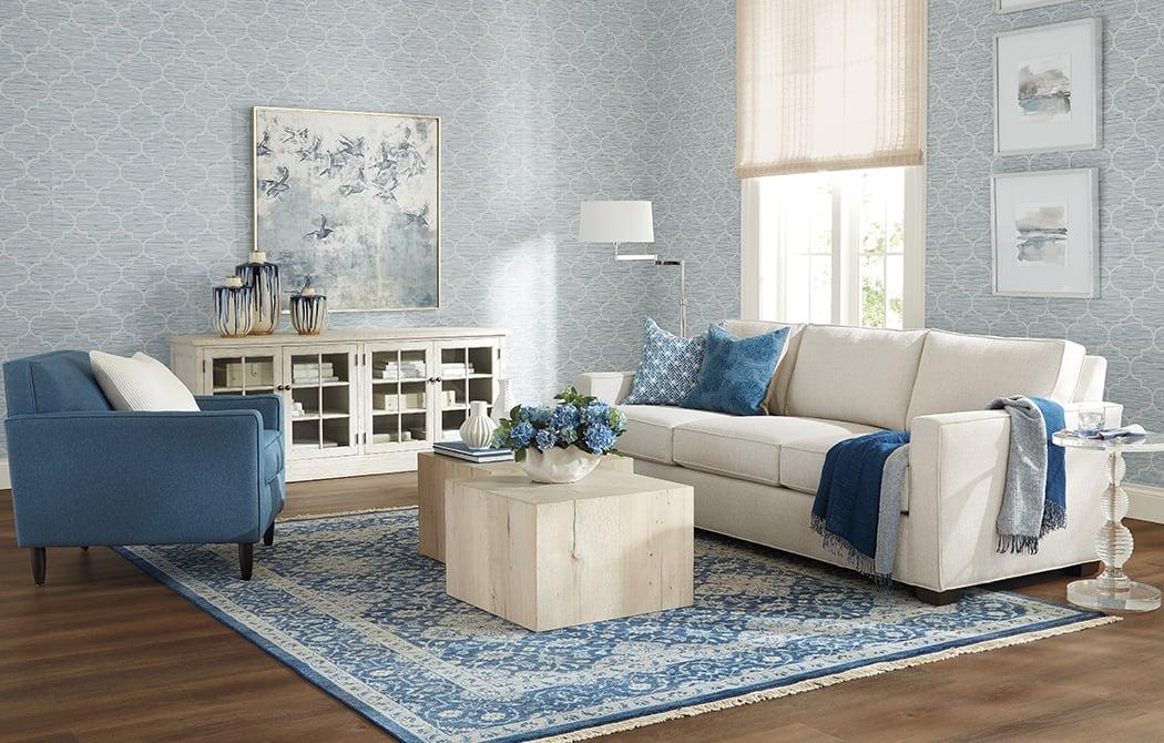 Opt for coastal-inspired ⁢decor elements in ​your blue living ​room