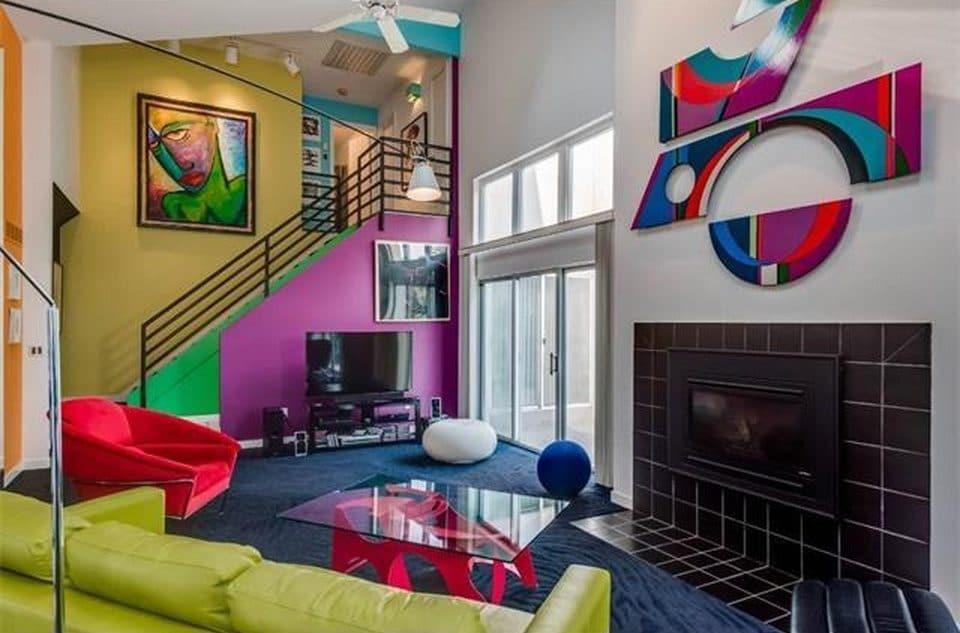 Use bold artwork to‍ create a striking focal point in ‌your Contemporary Living​ Room