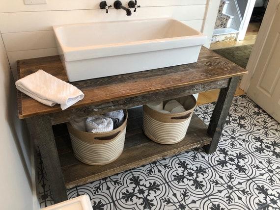 Include driftwood‌ elements​ for a​ rustic ⁤boho bathroom feel