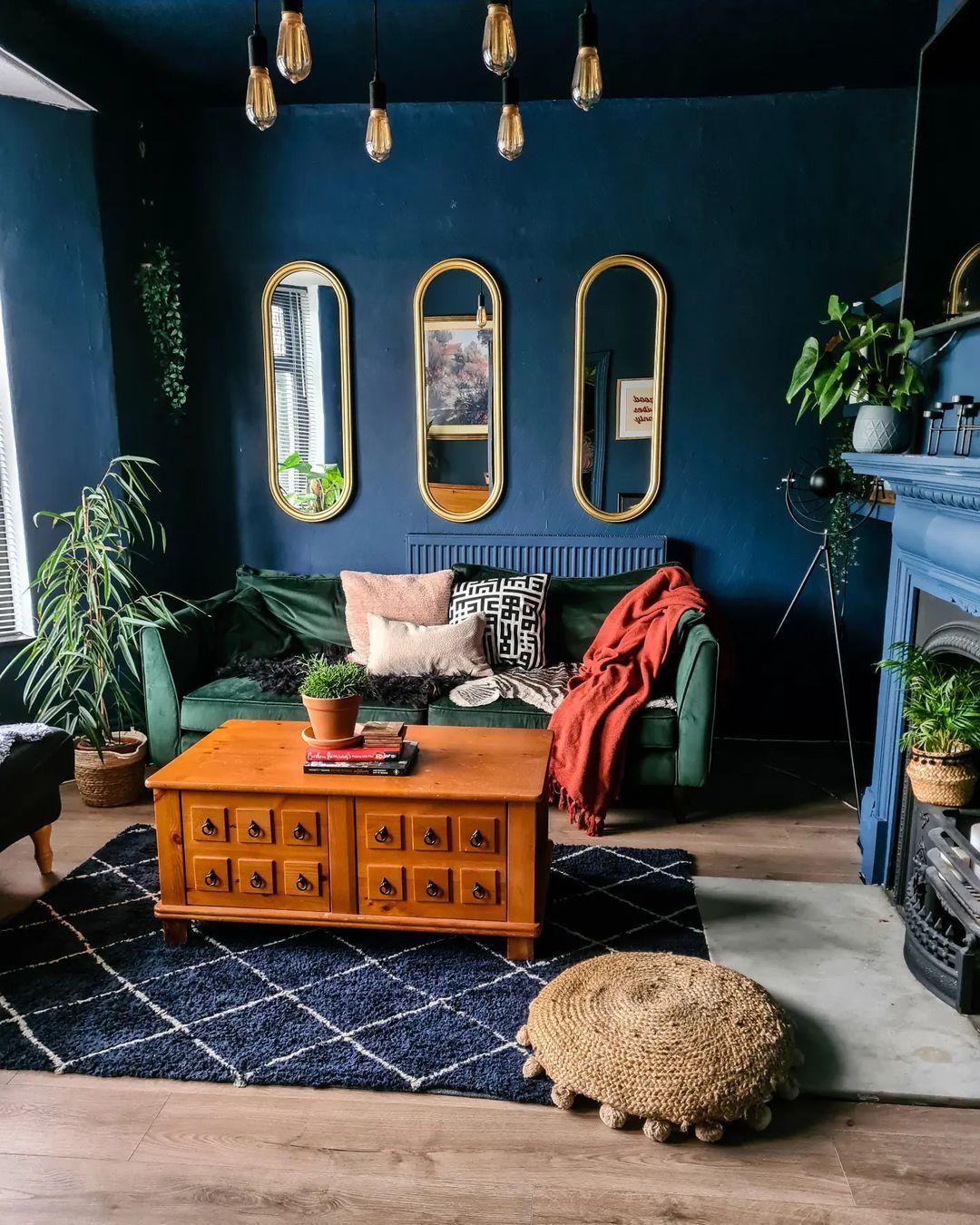 Create cozy ⁣seating nooks for conversation in your eclectic living room