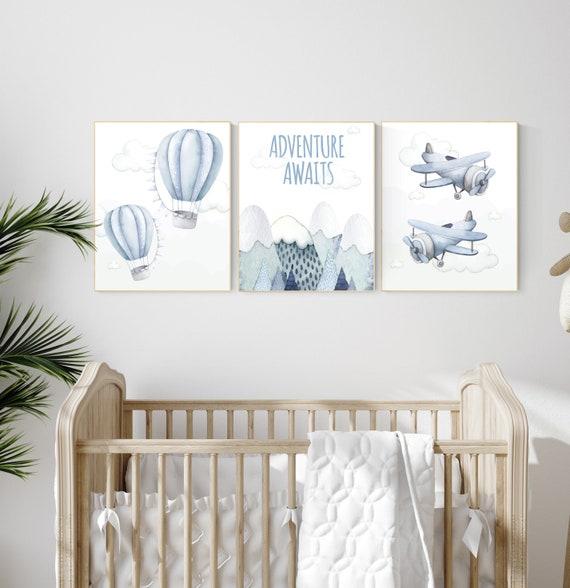 Adventurous Travel Nursery: Inspire wanderlust⁢ with maps and globes throughout the space