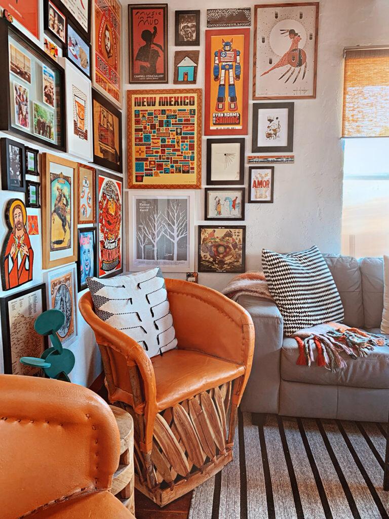 A gallery wall filled ​with personal art adds uniqueness ⁤to your ‍Boho Living ⁤Room