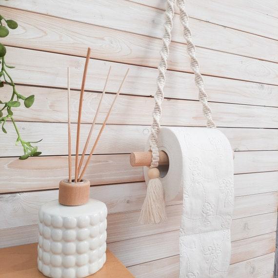 Add macramé accents for a touch of boho flair⁤ in bathrooms