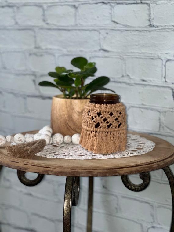 Incorporate handmade pottery for unique boho bathroom⁣ accessories