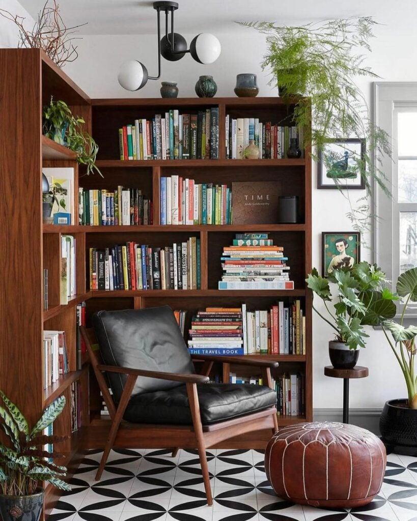 Design a reading nook for⁤ relaxation in your contemporary living ‌room