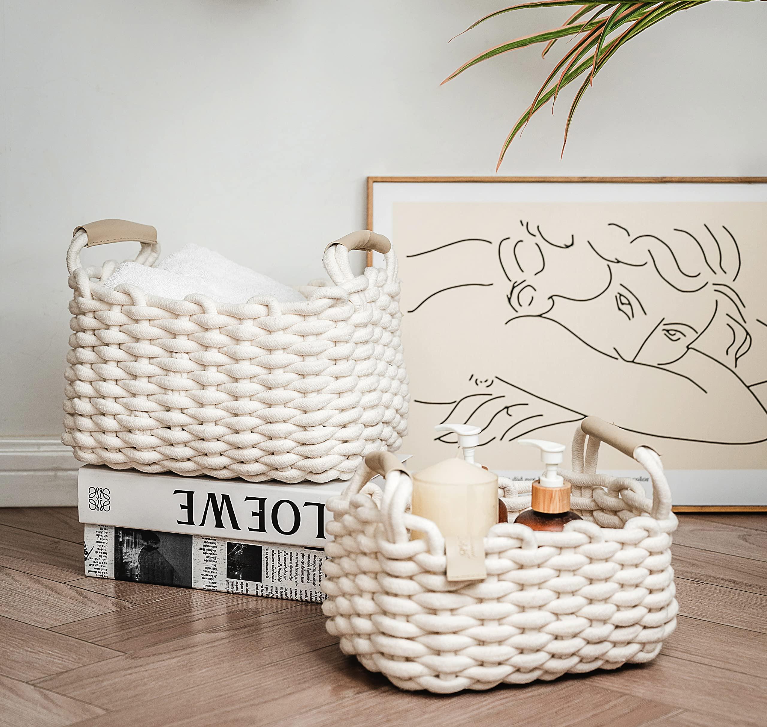 Incorporate baskets‌ for ⁢stylish storage solutions in your small nursery