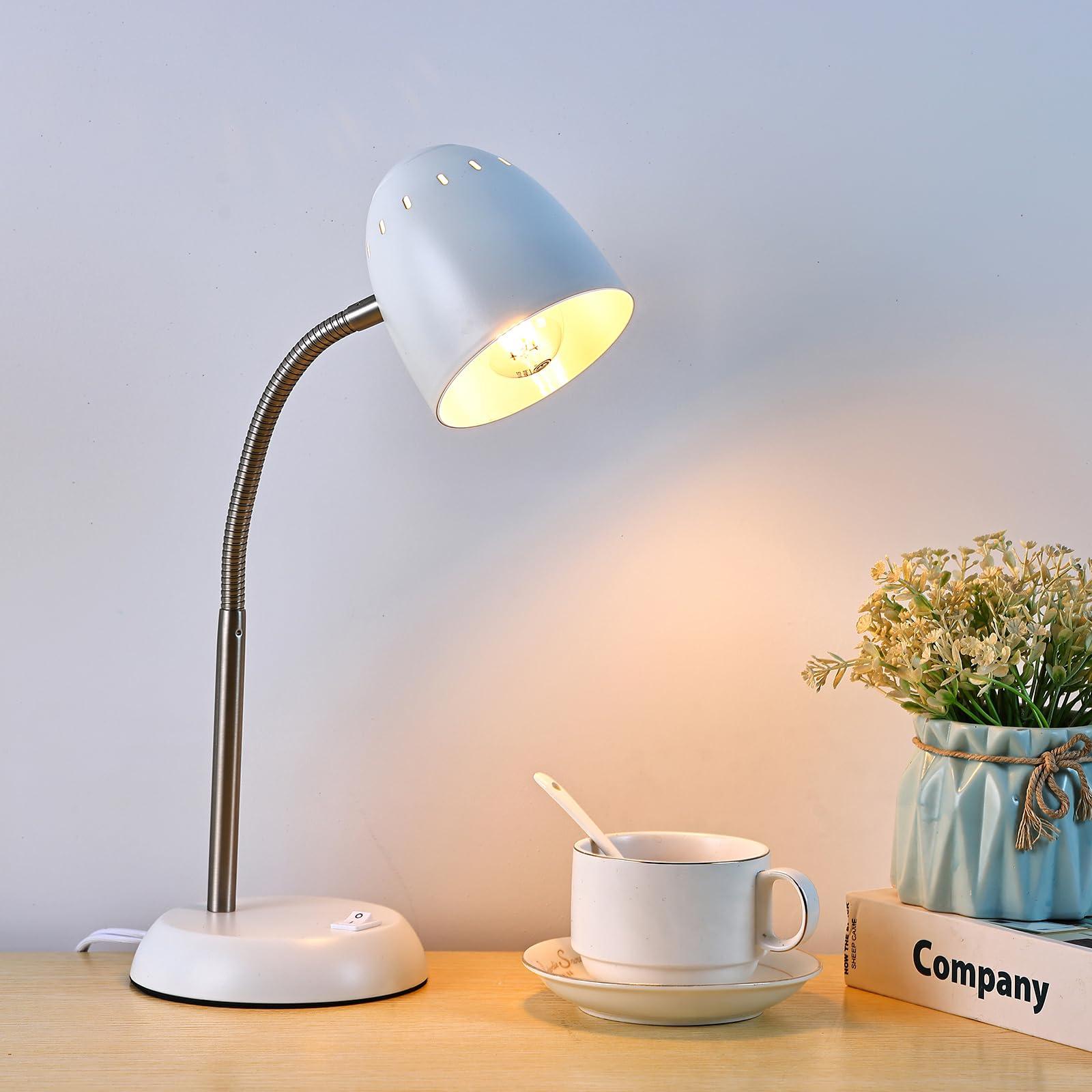 Include a soft,‌ adjustable‌ bedside lamp in your⁤ Nursery⁢ Nook for nighttime reads