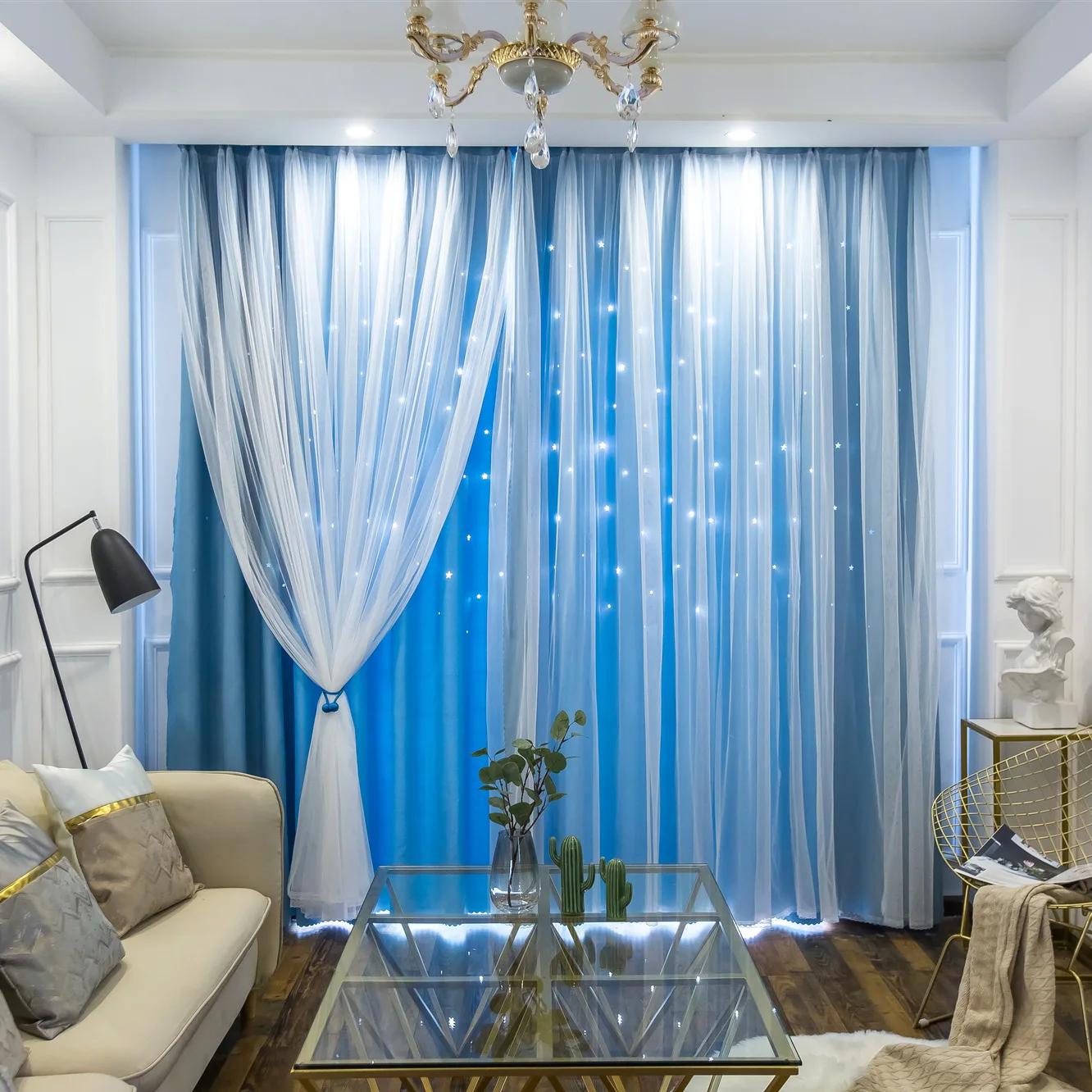 Layer blue fabrics for ​a cozy, inviting living room ⁢atmosphere