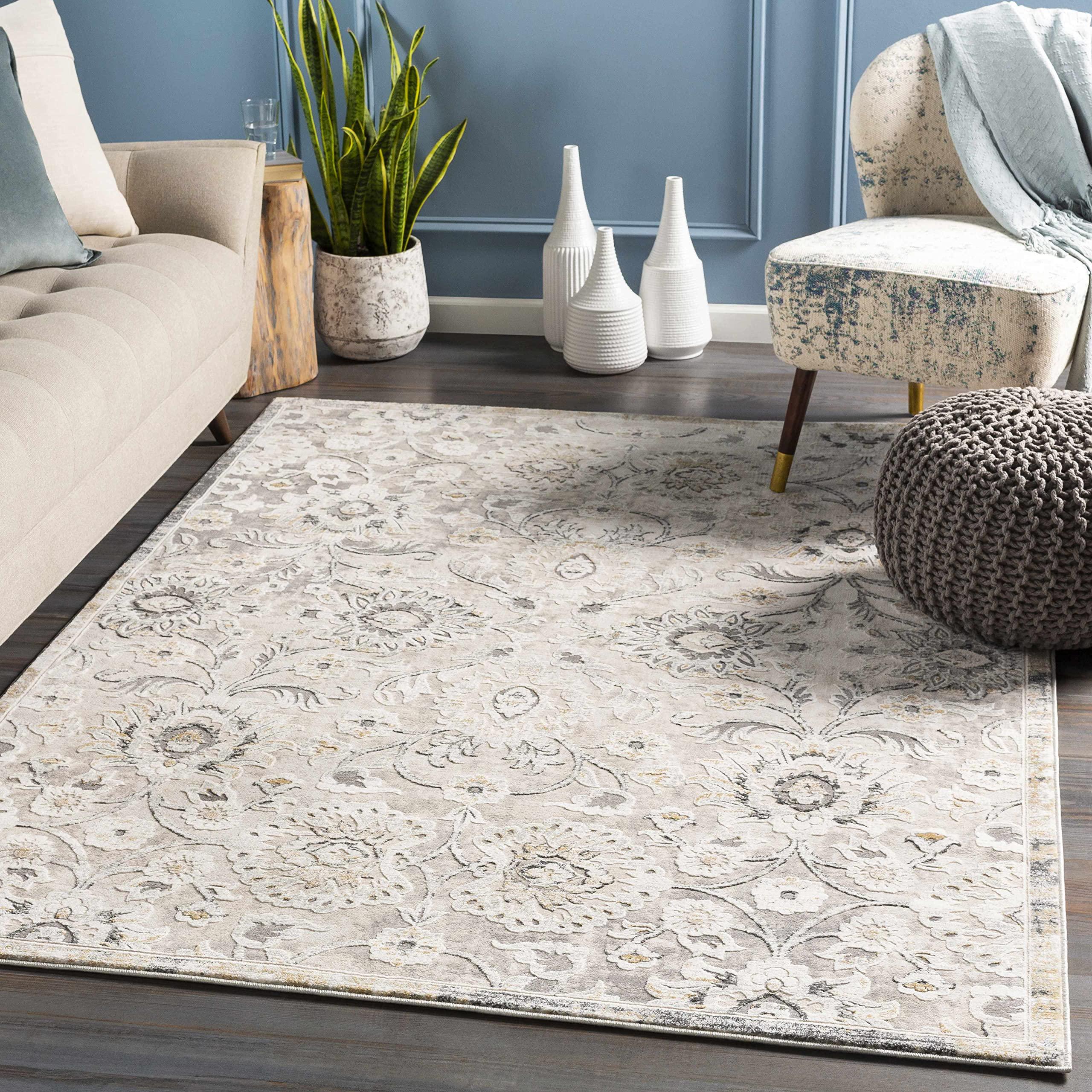 Choose a neutral​ rug to ground your ⁤minimalist bedroom ⁢space