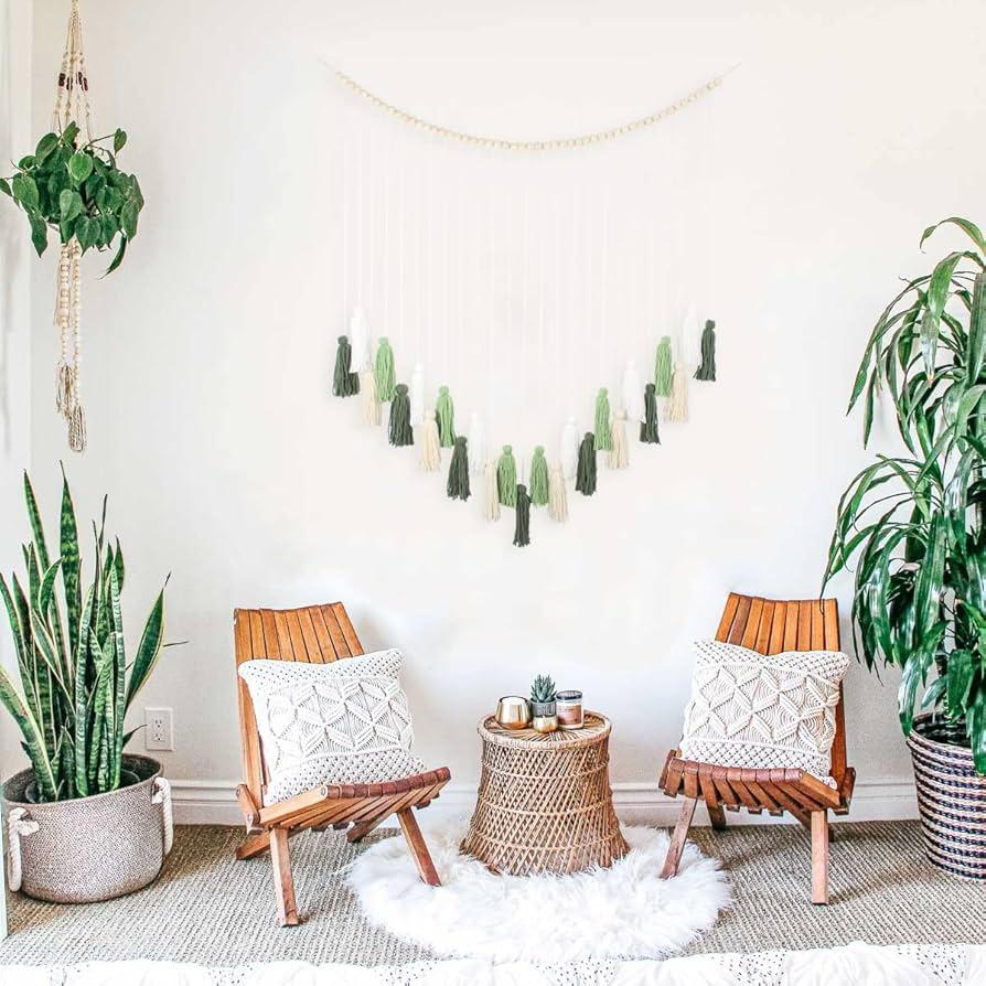 Incorporate macramé wall‍ hangings⁤ for a touch of ⁤crafty⁢ charm in your Boho Living Room