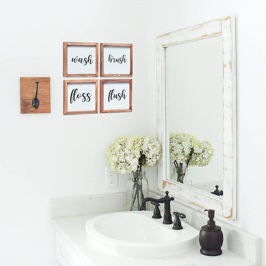 Hang artwork with⁣ rustic frames to ‍reflect your personality in a farmhouse bathroom