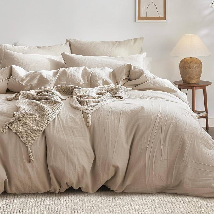 Prioritize simplicity in bedding choices for your Minimalist Bedroom