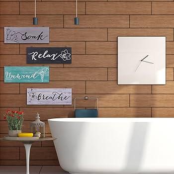 Design a wooden bathroom⁣ wall feature to create stunning visual interest