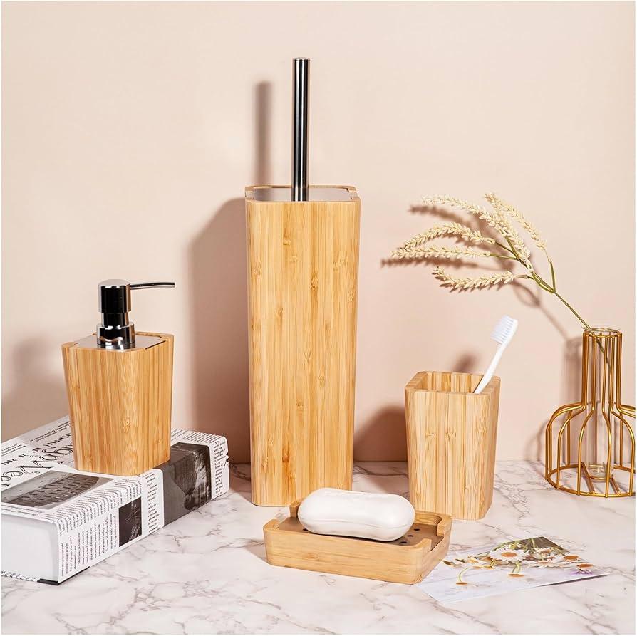 Add a touch of luxury with wooden accessories like soap dishes ⁢and​ candle holders ⁤in​ your⁢ wooden ‍bathroom