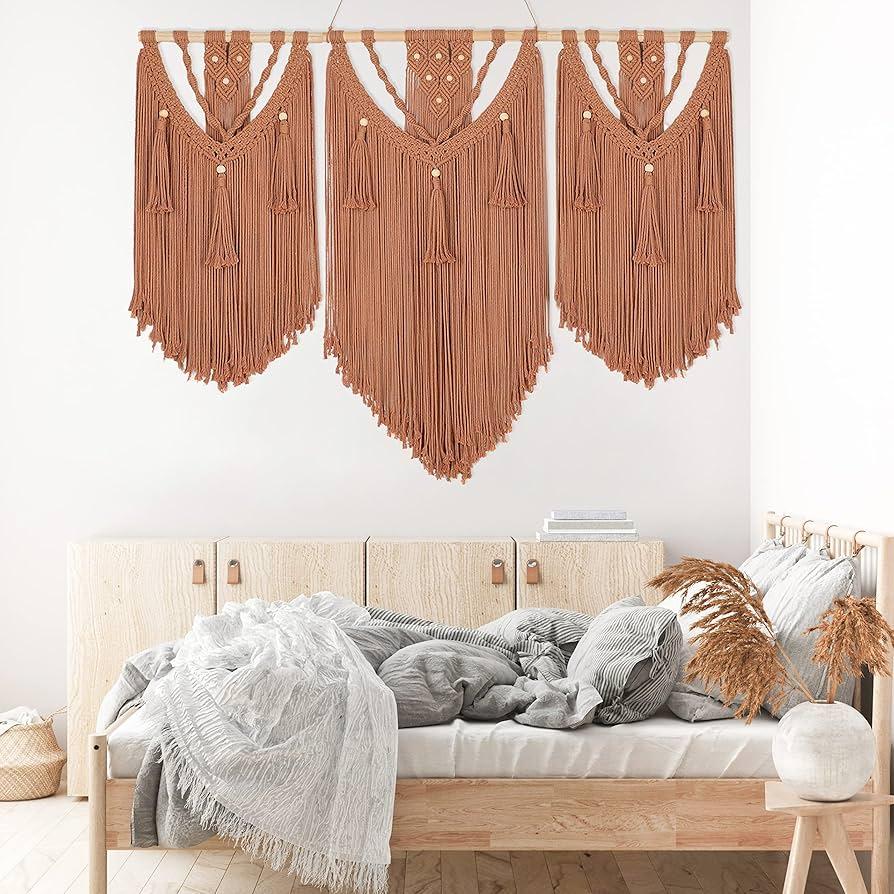 Incorporate ​macramé ‌wall ⁣hangings​ to add depth and charm to your ‌Boho ​Living Room