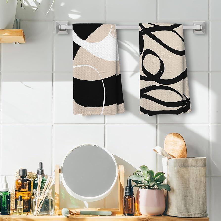 Layer soft textiles for comfort in your boho bathroom ⁤retreat