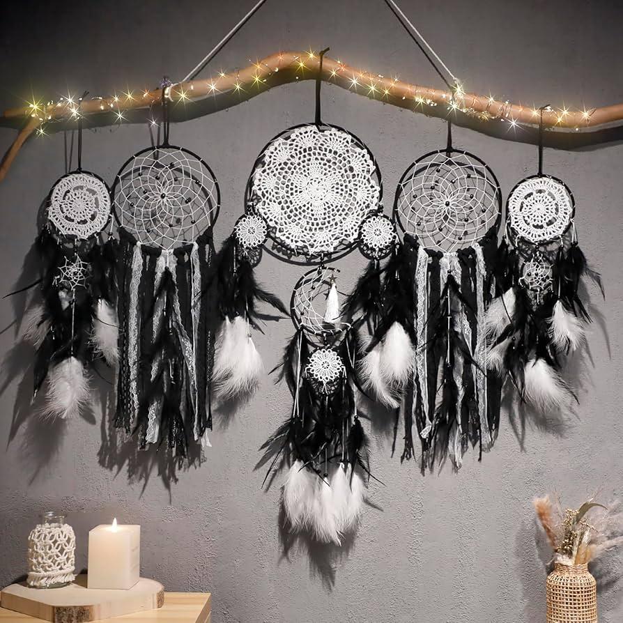 Curate a collection of dreamcatchers for whimsical decor in your Boho Living ⁣Room