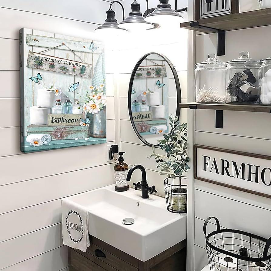 Add vintage art pieces to⁢ personalize ‌your farmhouse bathroom space