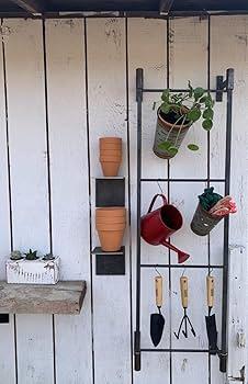 Incorporate a stylish ladder ​for towel storage⁤ in your farmhouse⁤ bathroom